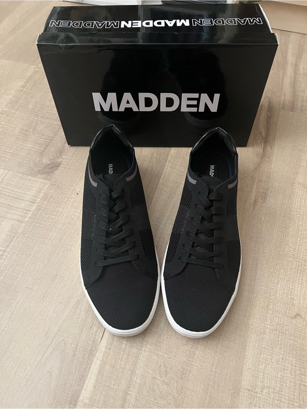 NEW IN BOX Men’s Black Knit Lace-Up Sneakers